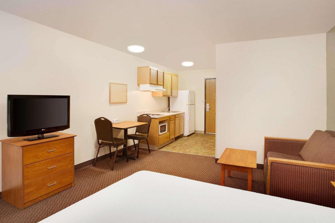 Woodspring Suites Chesapeake-Norfolk South מראה חיצוני תמונה