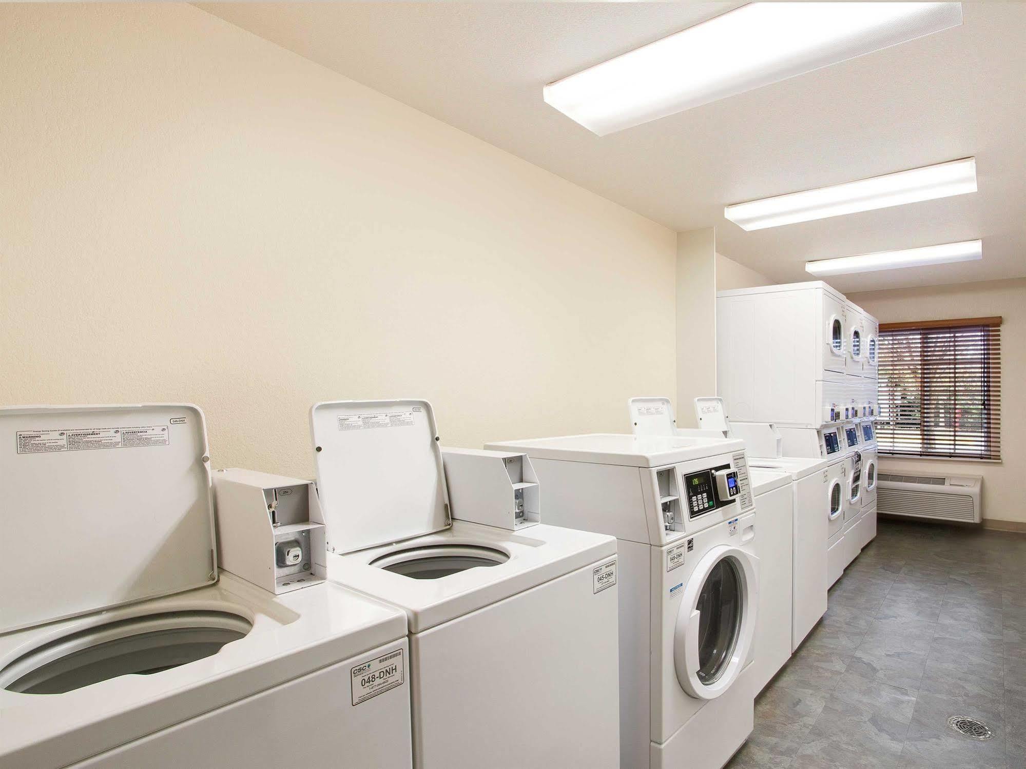 Woodspring Suites Chesapeake-Norfolk South מראה חיצוני תמונה